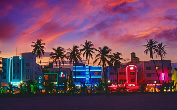 Miami Nightlife: Best Bars, Clubs and Rooftops