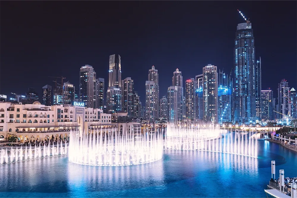Dubai Mall & Fountain: The Heart of the City